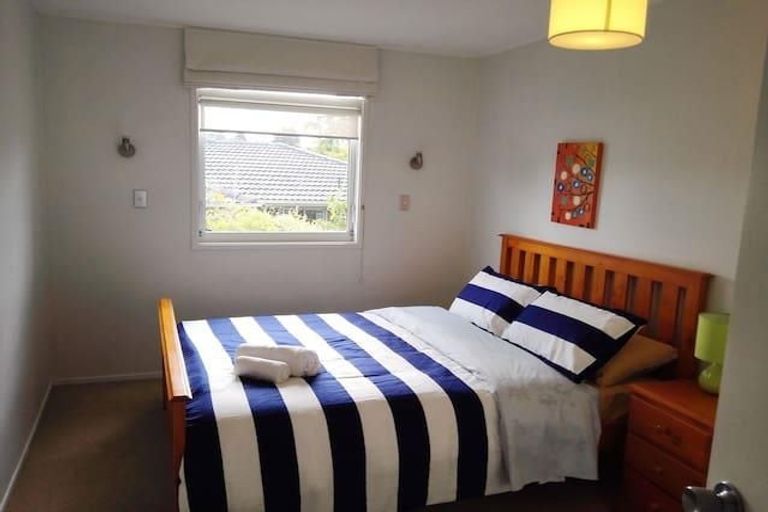 Photo of property in 13 Clovelly Road, Bucklands Beach, Auckland, 2012