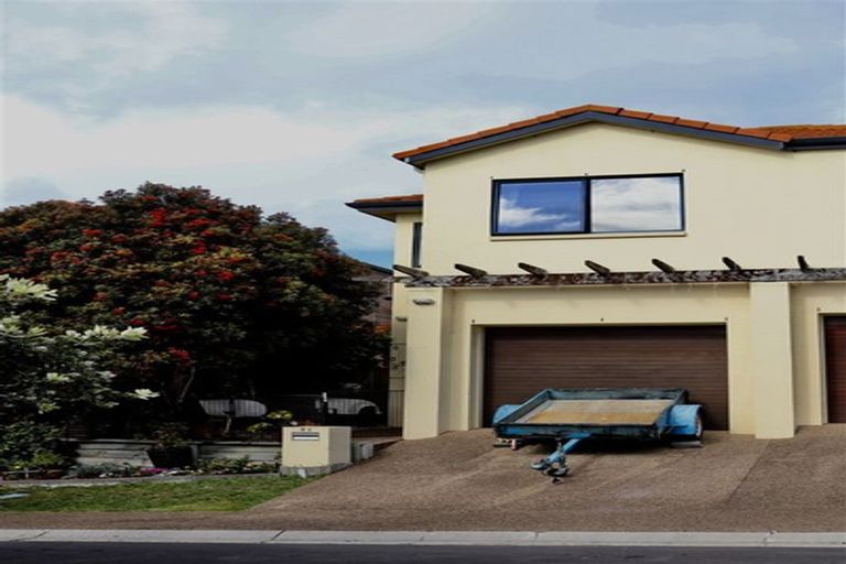 Photo of property in 32 Trimaran Drive, Gulf Harbour, Whangaparaoa, 0930