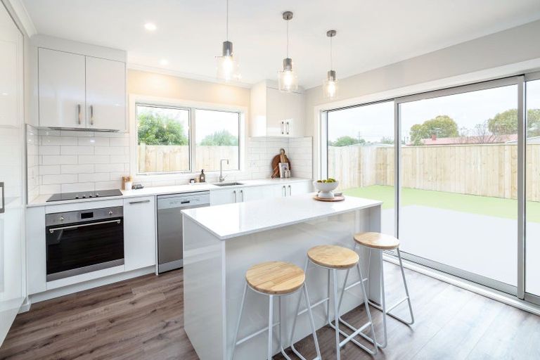 Photo of property in 4a Van Baarle Close, Carterton, 5713