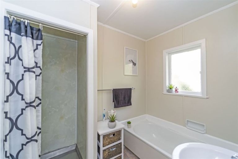 Photo of property in 12 Daniell Street, Solway, Masterton, 5810