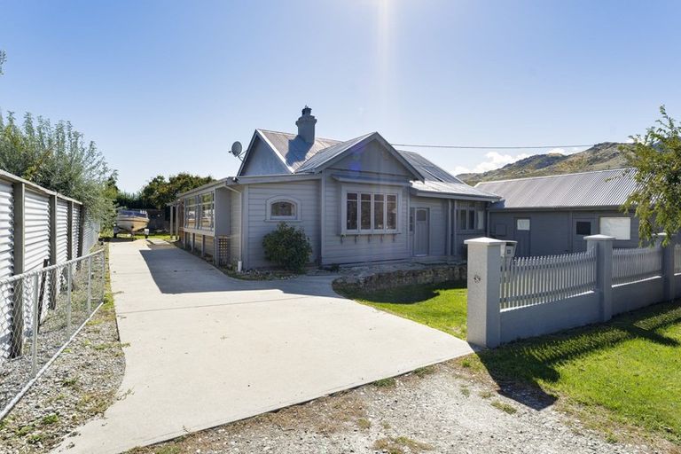 Photo of property in 13 Orient Street, Cromwell, 9310