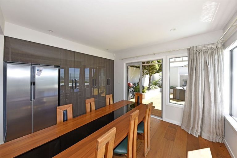 Photo of property in 2 Challenger Lane, Redcliffs, Christchurch, 8081