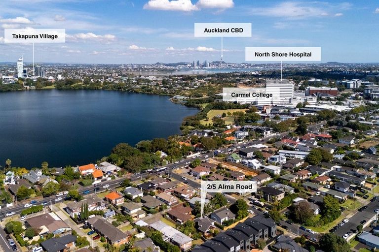Photo of property in 2/5 Alma Road, Milford, Auckland, 0620