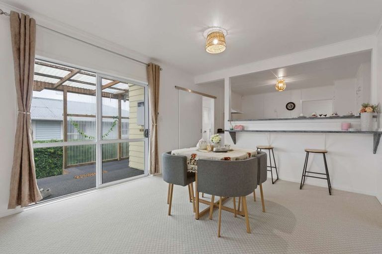 Photo of property in 21 Elliott Crescent, Owhata, Rotorua, 3010