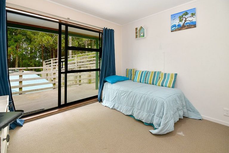 Photo of property in 335 Kanohi Road, Kaukapakapa, 0873