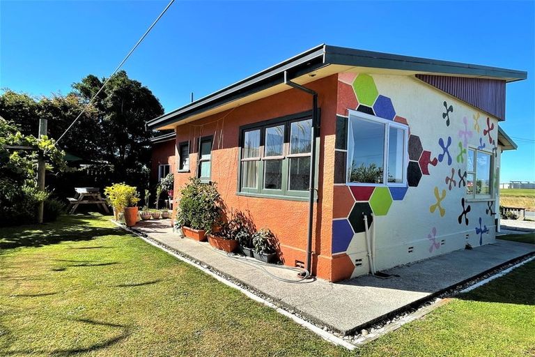 Photo of property in 18 Barnego Road, Balclutha, 9230