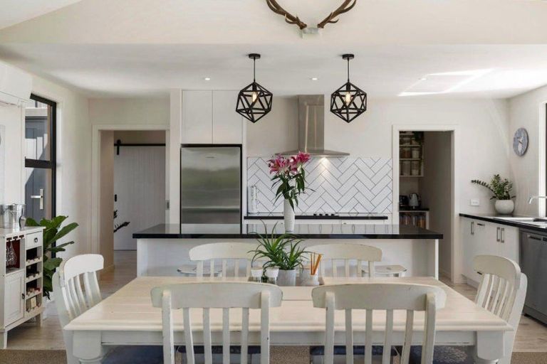 Photo of property in 7 Fife Court, Jacks Point, Queenstown, 9371