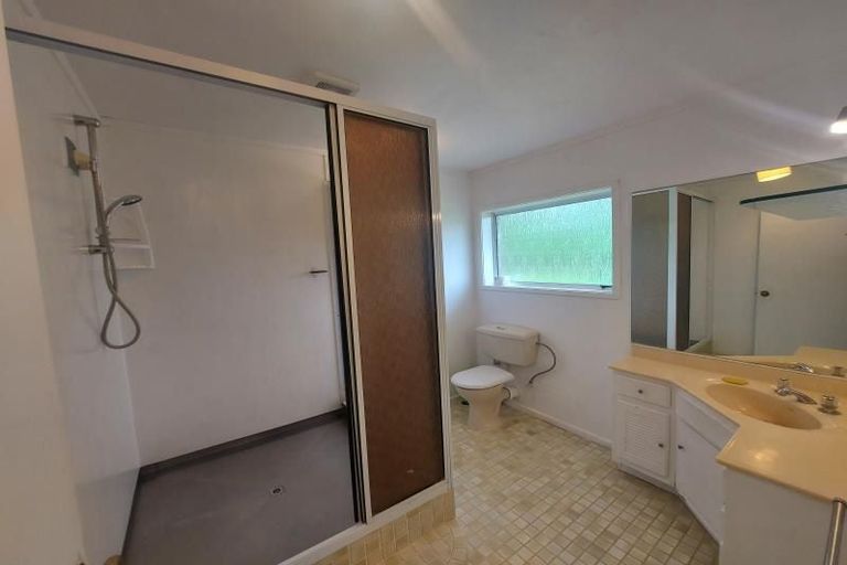 Photo of property in 302 Pine Valley Road, Dairy Flat, Silverdale, 0992