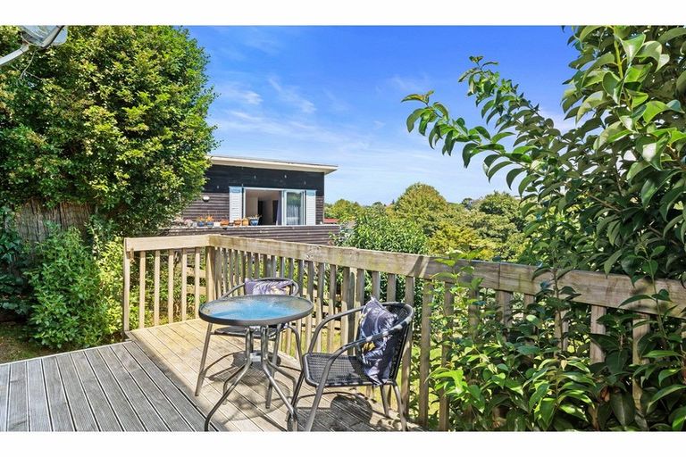 Photo of property in 132 Deep Creek Road, Torbay, Auckland, 0630