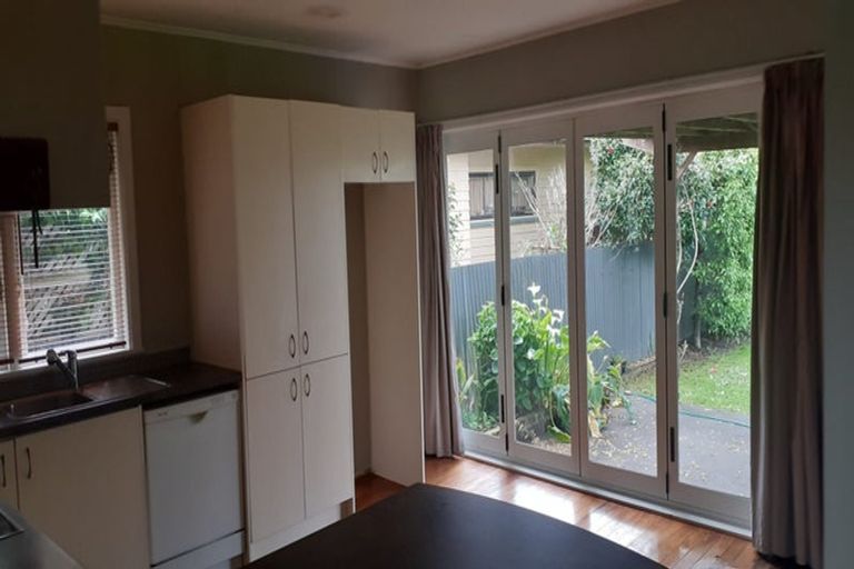 Photo of property in 28 Oldham Avenue, Onekawa, Napier, 4110