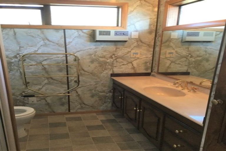 Photo of property in 334 Oxford Terrace, Avalon, Lower Hutt, 5011