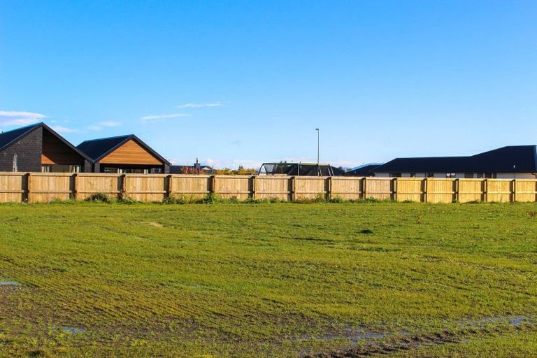 Photo of property in 11 Arrowsmith Drive, Clover Park, Auckland, 2019