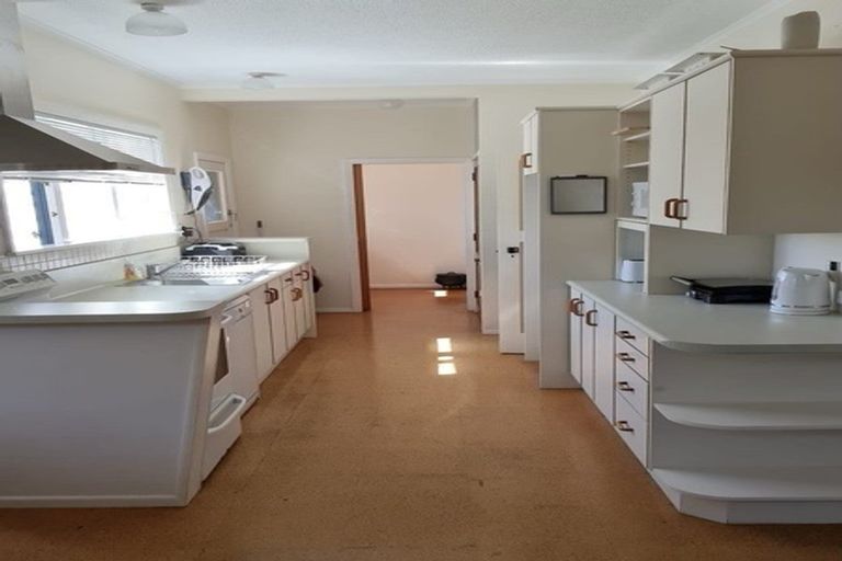 Photo of property in 73 Hall Crescent, Epuni, Lower Hutt, 5011