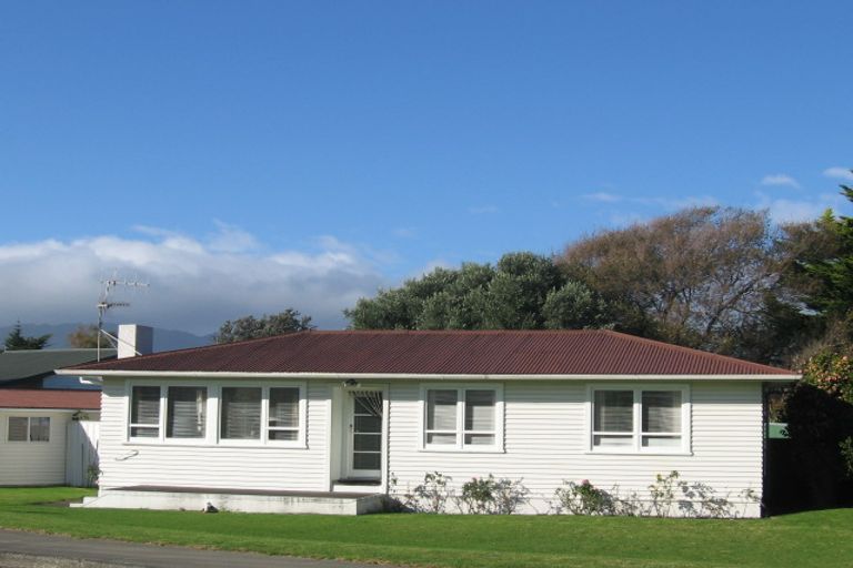 Photo of property in 40 Francis Road, Paraparaumu Beach, Paraparaumu, 5032