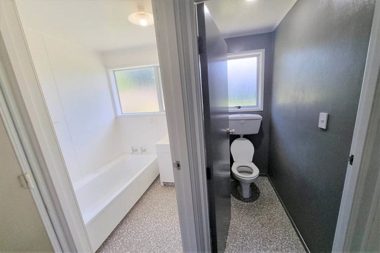 Photo of property in 75 Solar Road, Glen Eden, Auckland, 0602