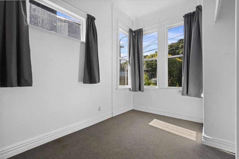 Photo of property in 84 Kilbirnie Crescent, Kilbirnie, Wellington, 6022