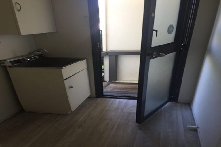 Photo of property in 71 Heathdale Crescent, Papakura, 2110