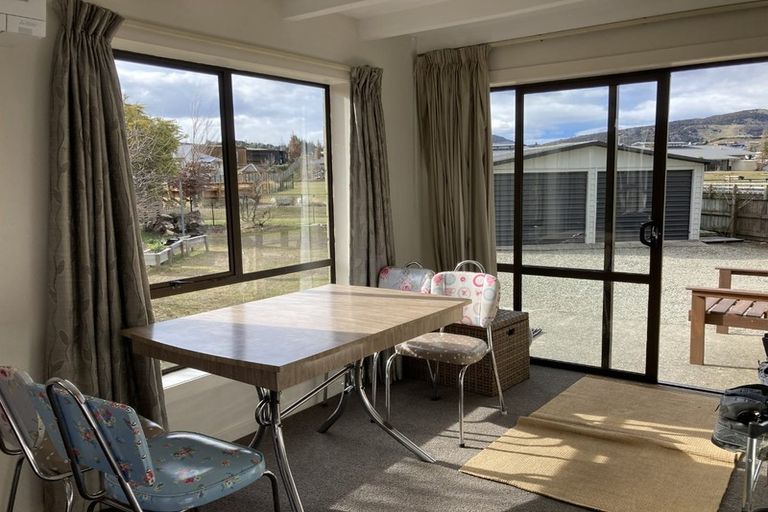 Photo of property in 8 Rata Street, Wanaka, 9305