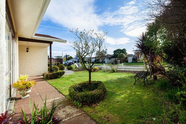 Photo of property in 6 Evelyn Place, Welbourn, New Plymouth, 4310