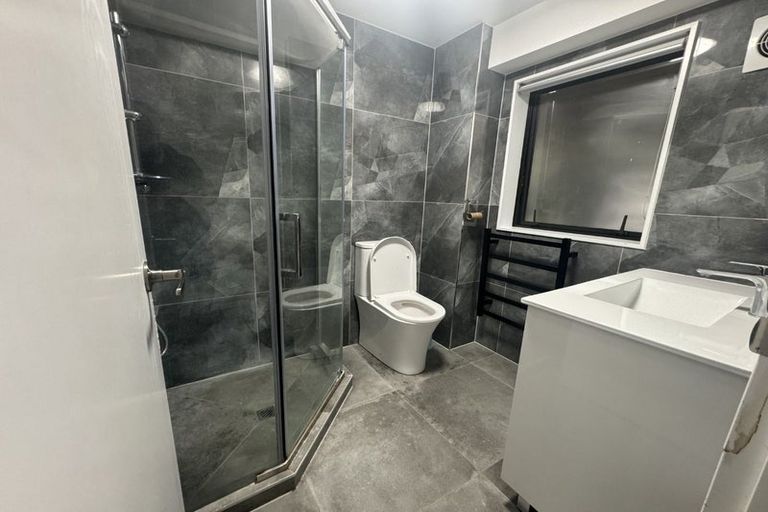 Photo of property in 54 The Enclave, Totara Heights, Auckland, 2105