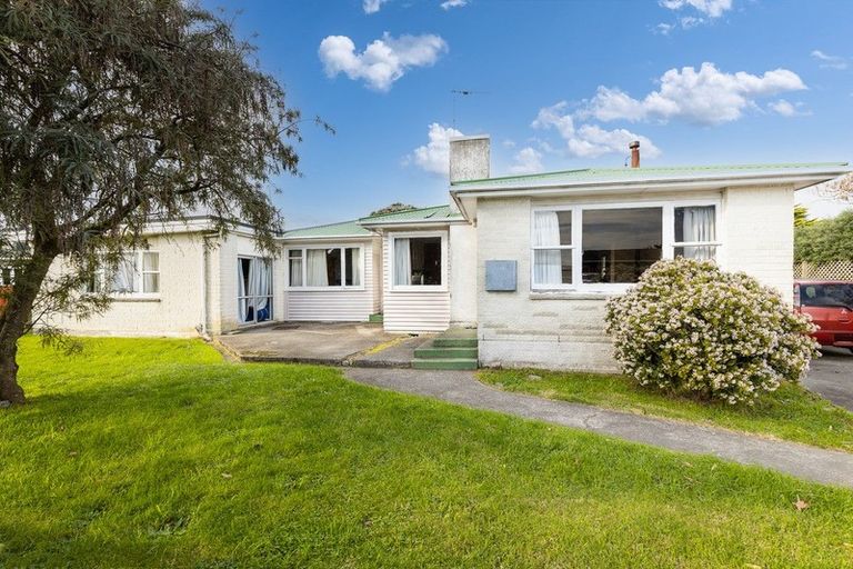 Photo of property in 4 Arawhata Road, Paraparaumu, 5032