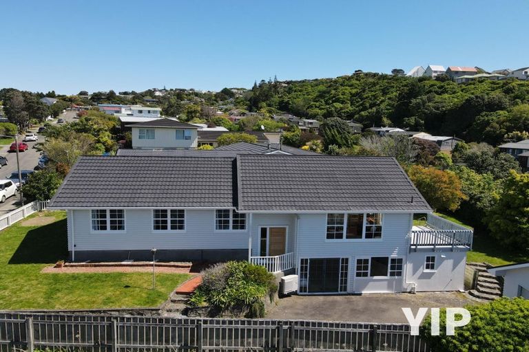 Photo of property in 29 Cranwell Street, Churton Park, Wellington, 6037