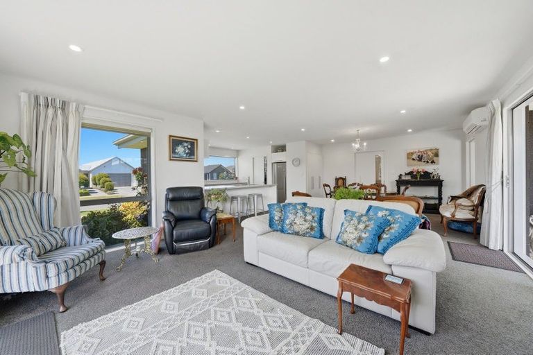 Photo of property in 23 Huntingdon Drive, Rangiora, 7400