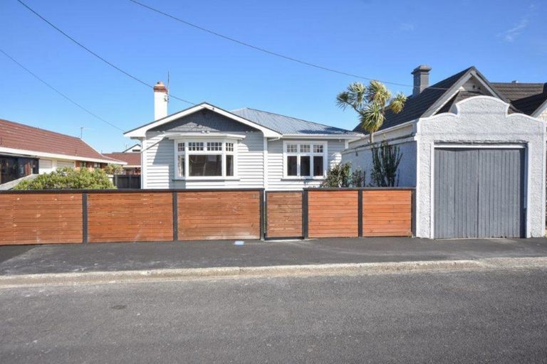 Photo of property in 42 Grove Street, Saint Kilda, Dunedin, 9012