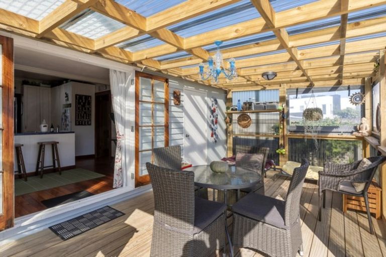 Photo of property in 7 Barber Street, Foxton Beach, Foxton, 4815