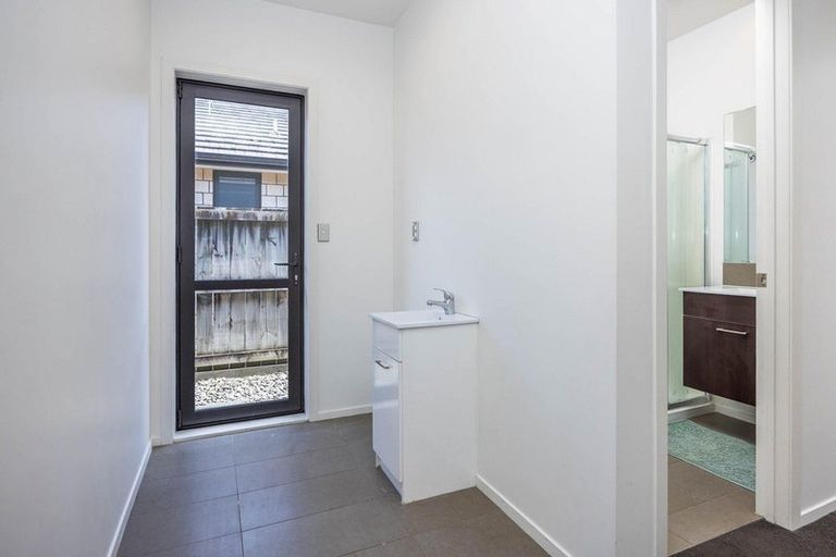 Photo of property in 15 Te Ironui Place, Huntington, Hamilton, 3210