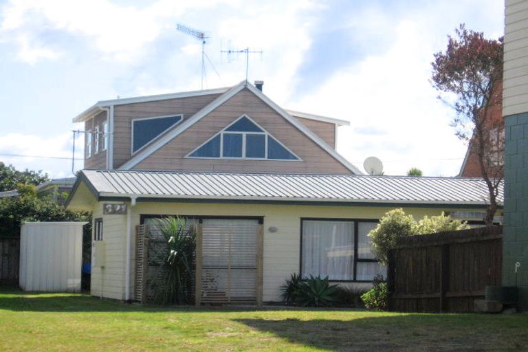 Photo of property in 321a Given Avenue, Whangamata, 3620
