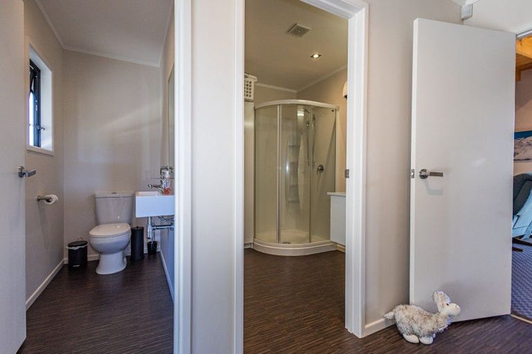 Photo of property in 18 Snowmass Drive, Ohakune, 4625