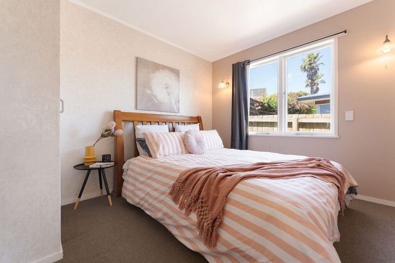 Photo of property in 200 Welcome Bay Road, Welcome Bay, Tauranga, 3112