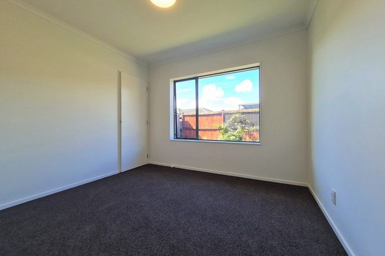 Photo of property in 33 Sandwick Drive, Weymouth, Auckland, 2103