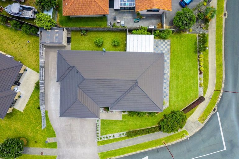 Photo of property in 2 Roto View, One Tree Point, 0118