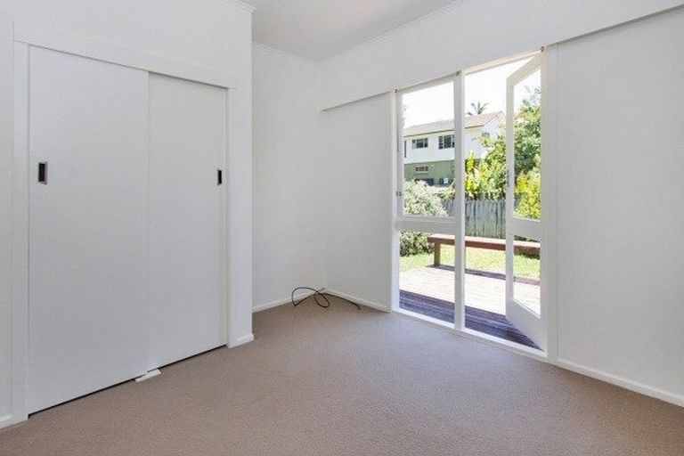 Photo of property in 2/42 Juliet Avenue, Howick, Auckland, 2014
