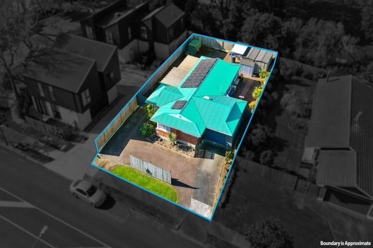 Photo of property in 40 Cascades Road, Pakuranga Heights, Auckland, 2010