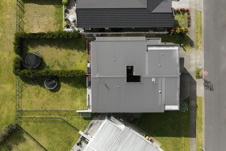 Photo of property in 103 Awataha Crescent, Pyes Pa, Tauranga, 3110