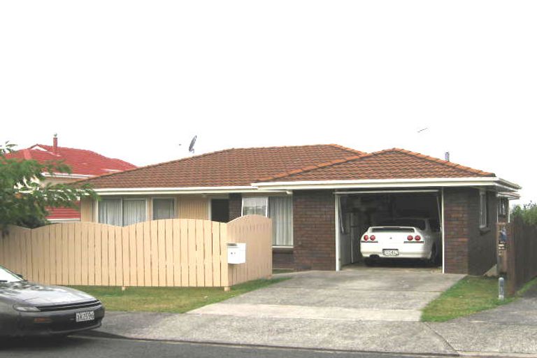 Photo of property in 67 Manhattan Heights, Glendene, Auckland, 0602