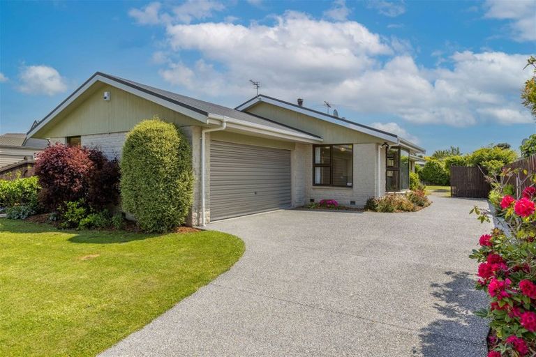 Photo of property in 25 Townshend Crescent, Halswell, Christchurch, 8025