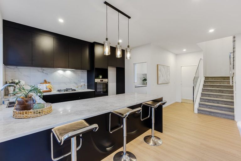 Photo of property in 14 Ringi Lane, Orewa, 0931