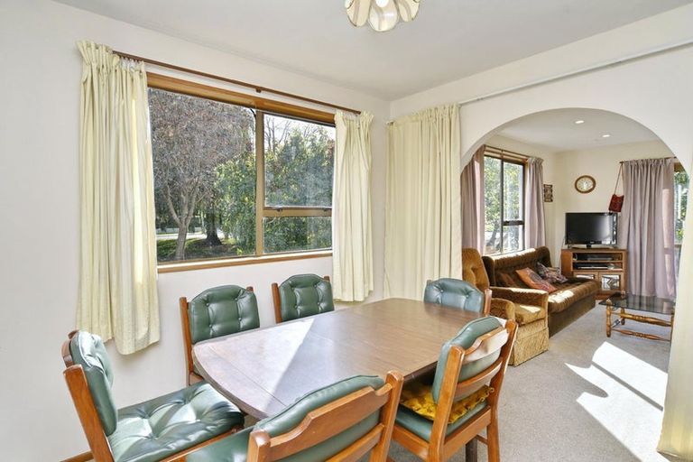 Photo of property in 40 Riverlaw Terrace, Saint Martins, Christchurch, 8022