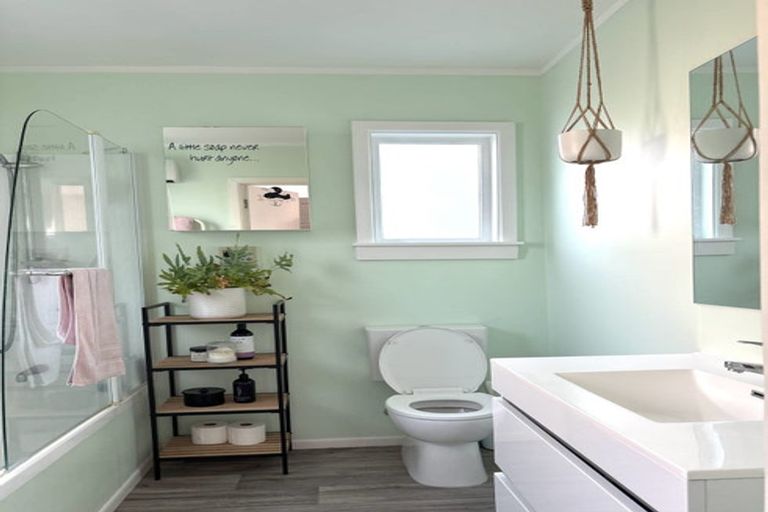 Photo of property in 5 Emerson Street, Berhampore, Wellington, 6023