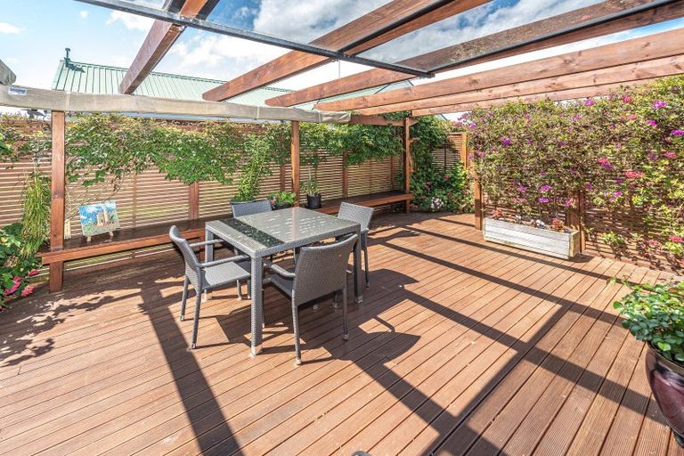 Photo of property in 30 Karamu Street, Tawhero, Whanganui, 4501