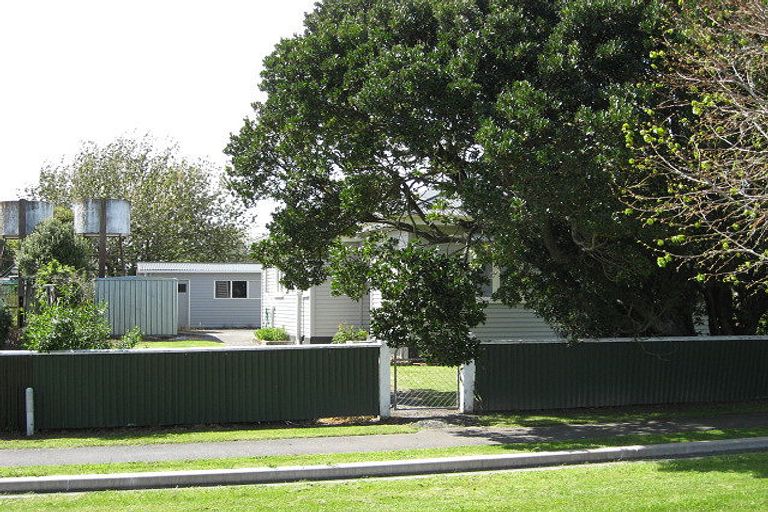 Photo of property in 3 Reeves Street, Cheviot, 7310