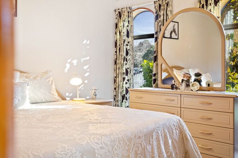 Photo of property in 12 Muscat Place, Henderson, Auckland, 0612