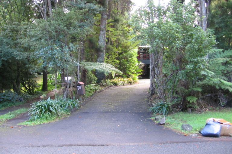 Photo of property in 58 Waima Crescent, Titirangi, Auckland, 0604