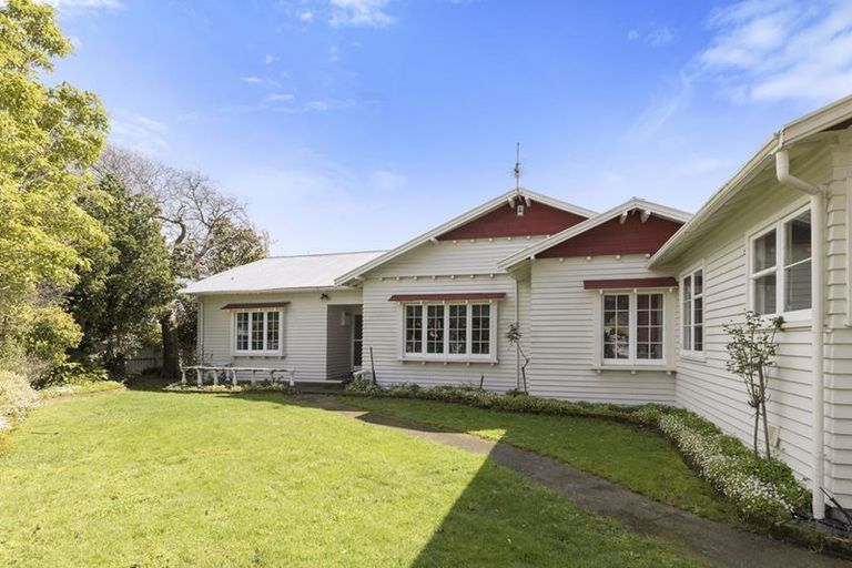 Photo of property in 93 Kings Crescent, Hutt Central, Lower Hutt, 5010