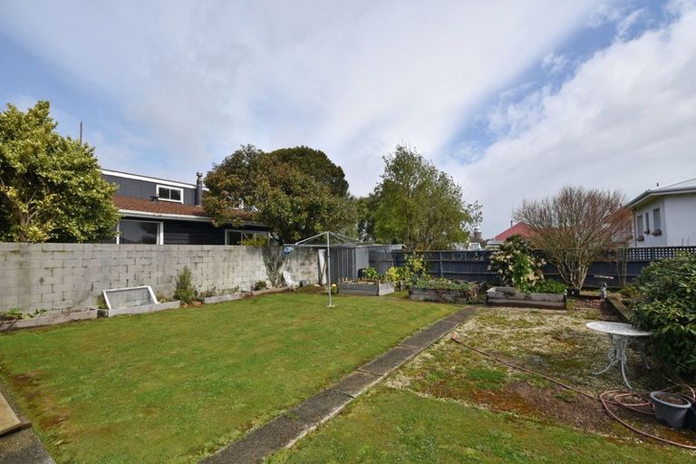 Photo of property in 15 Banks Street, Richmond, Invercargill, 9810