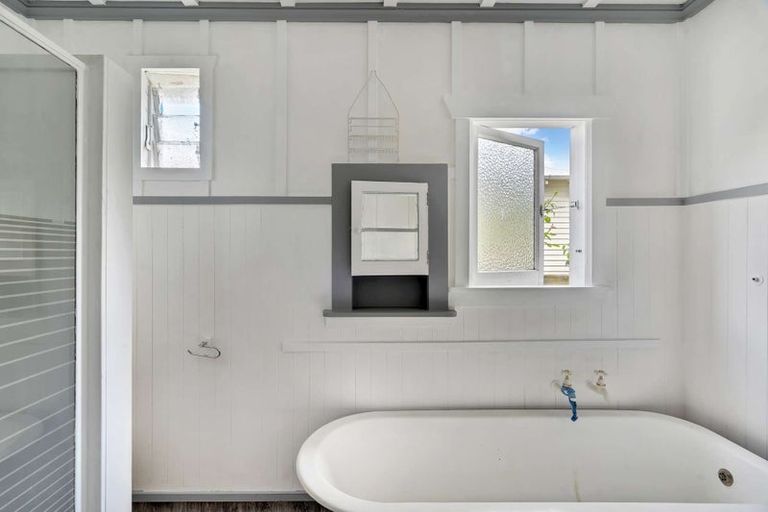 Photo of property in 619 Nelson Street North, Hastings, 4122